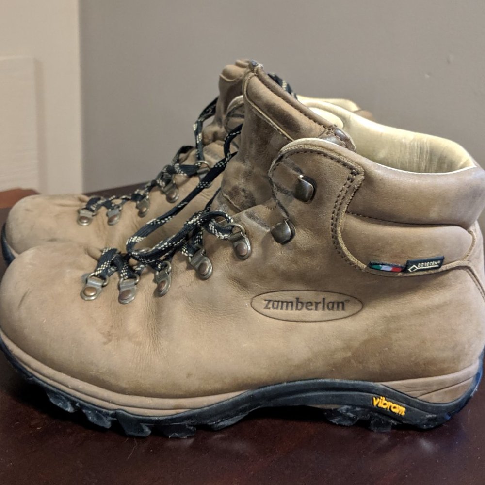 Zamberlan Hiking Boots - UNISEX Women's 9 / Men's